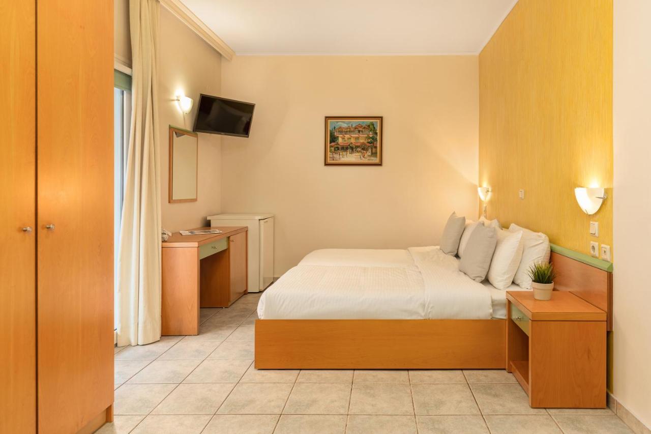 Dias Hotel Platamon Bagian luar foto