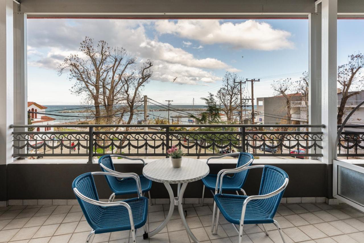 Dias Hotel Platamon Bagian luar foto