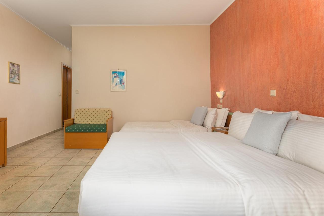 Dias Hotel Platamon Bagian luar foto