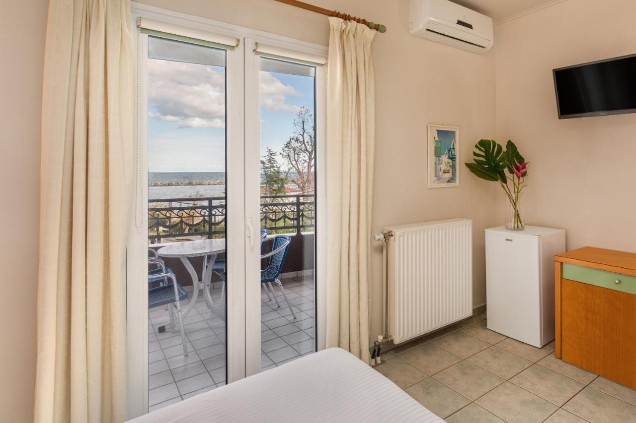Dias Hotel Platamon Bagian luar foto