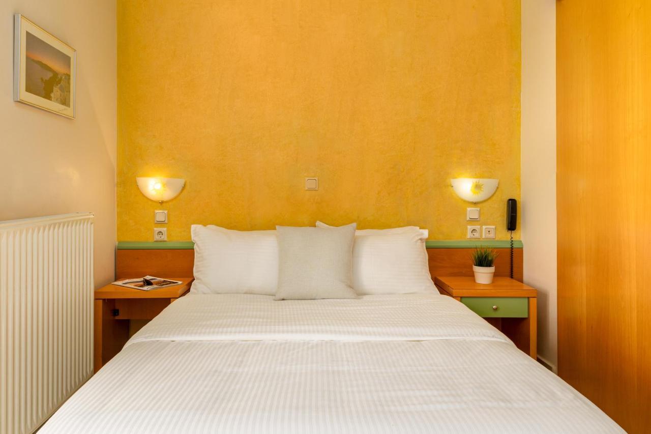 Dias Hotel Platamon Bagian luar foto