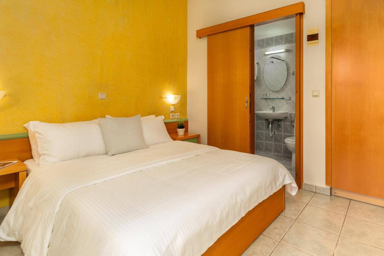 Dias Hotel Platamon Bagian luar foto